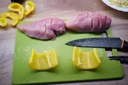 Recept zapečená kuřecí prsa se zeleninou a sýrem